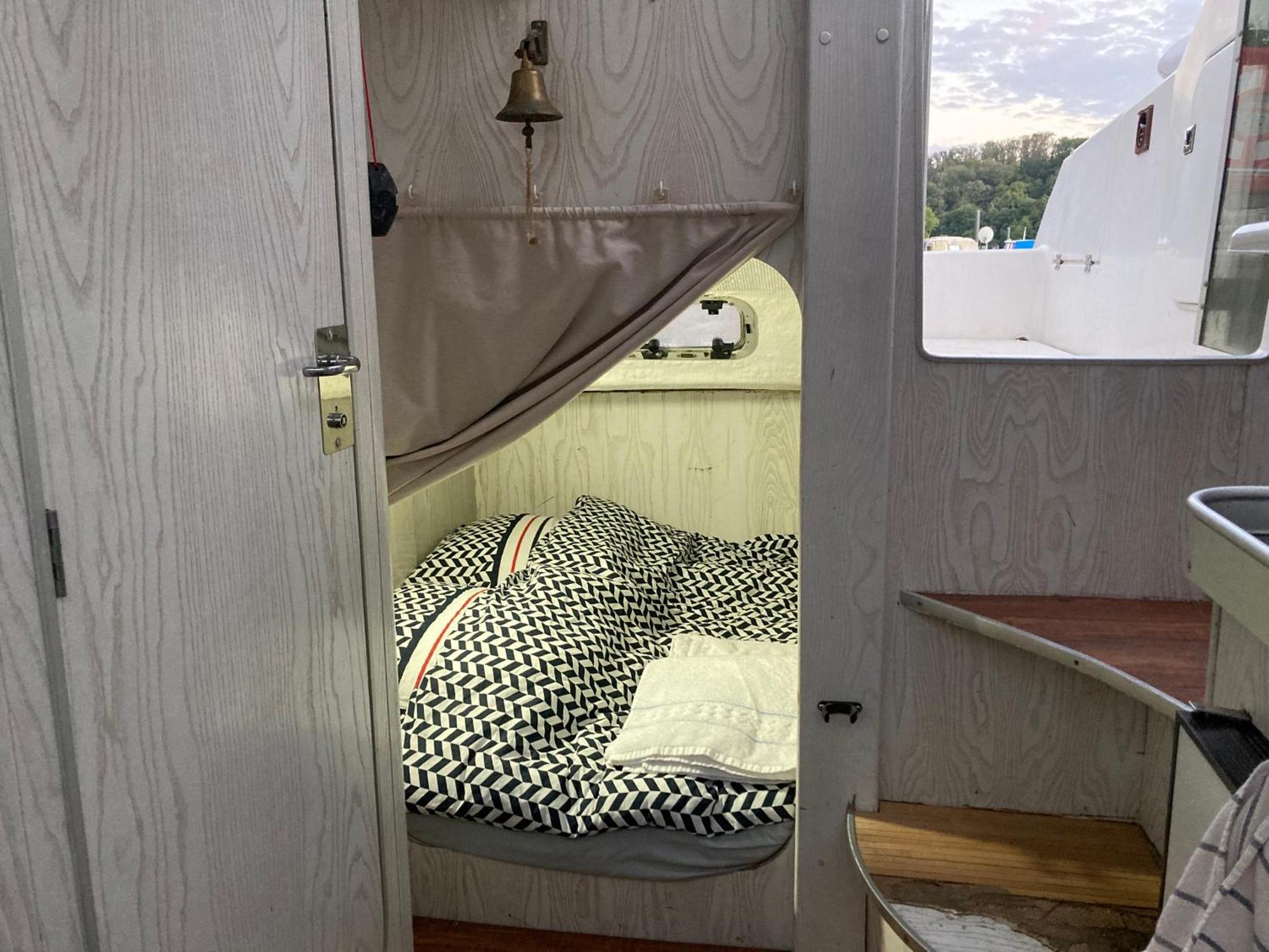 Bateau-Gite Sur Le Halage De La Mayenne L'Huisserie Εξωτερικό φωτογραφία
